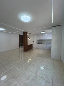 فروش آپارتمان مستقل۸۰متری طبقه اول بهارستان